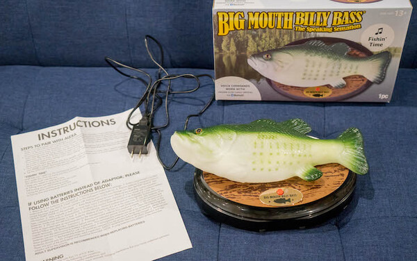 日本未発売・話題のブラックバス風Alexaガジェット「Big Mouth Billy Bass Compatible with Alexa」レビュー！