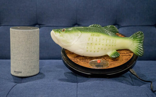 日本未発売・話題のブラックバス風Alexaガジェット「Big Mouth Billy Bass Compatible with Alexa」レビュー！