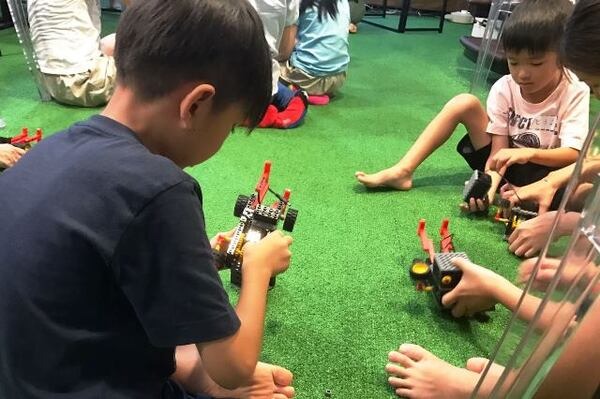 ヒューマンアカデミーロボット教室、東南アジアへ展開　2020年までに世界10カ国へ
