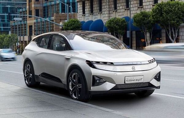 【CES 2019】Amazon Alexa搭載の中国製電気自動車「BYTON M-Byte SUV」、車載ディスプレイがすごすぎる。