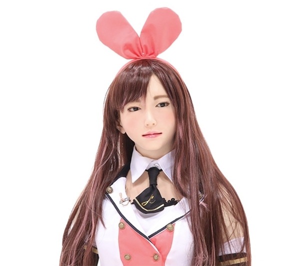 アンドロイド女子アナのアオイエリカ最新情報　「今日は何の日」の七変化が素敵