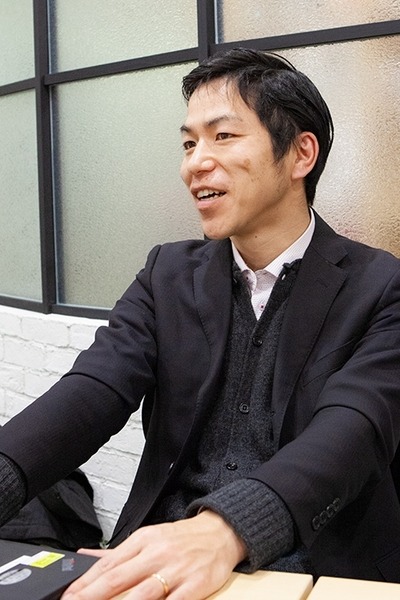 次世代ゴムはロボットの皮膚や筋肉になる　感じて動くゴム「e-Rubber」豊田合成・慶應大が共同開発、ロボデックスで展示へ