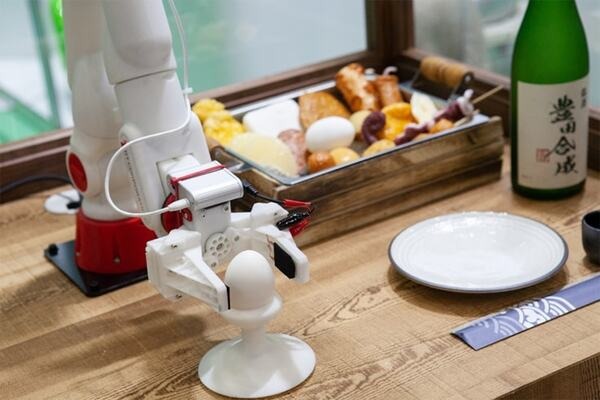 おでんロボ、コンビニ品出しロボ、なんでもグリッパ、指皮センサ・・ロボットの筋肉や感覚になる先進のゴム技術を豊田合成がデモ展示