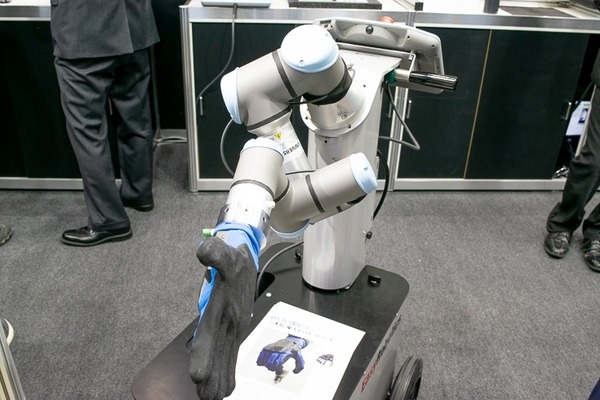 SpotMiniのような四足歩行ロボット「Laikago」、ロボデックスで展示中