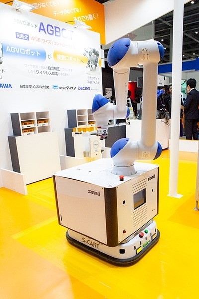 知能化したAGVロボットと双腕検査ロボットが一緒にお仕事！ワイアレス給電とも連携して24時間稼働も夢じゃない