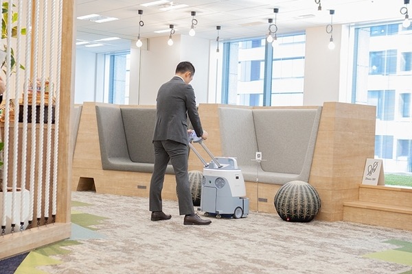三菱地所が小型の業務用清掃ロボット「Whiz」導入に向けた実証実験を公開！その評価は・・・