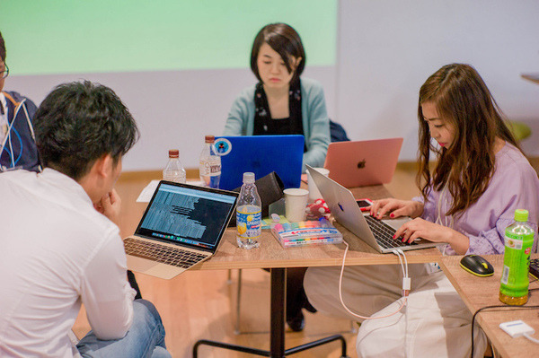 「ドコモのAIエージェント」を使った音声UI勉強会(codama編  / unity編)とハッカソンをロボットスタートが開催