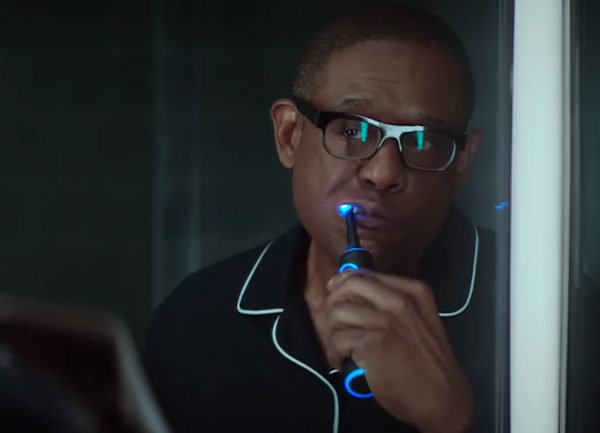 Alexaを組み込んだ「失敗作」とは？ Amazonのスーパーボウル予告CMが面白い