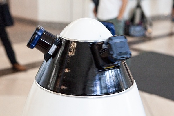 【未来型でかっこいい】自律移動の警備ロボット 「SEQSENSE」(シークセンス)SQ-2、実証実験と管理操作画面を三菱地所が公開