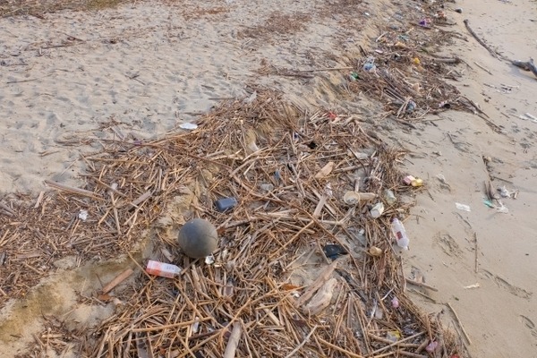 生活需品や食料品を輸送する無人物流、海洋ゴミの調査にドローンを活用　五島列島