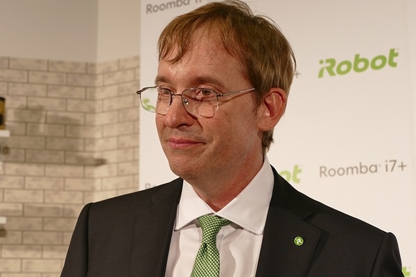 アイロボット、部屋の間取りを理解する「ルンバi7」を発表　「掃除の常識を変える」新ルンバ