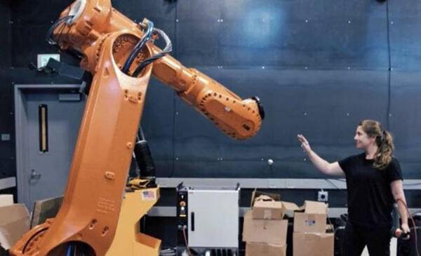 NVIDIA「GTC 2019で注目のロボットたちに会おう!」、GTCでは自律型ロボットの展示やロボット調教師が登場、1/10自動運転レースカーの組立ラボも予定