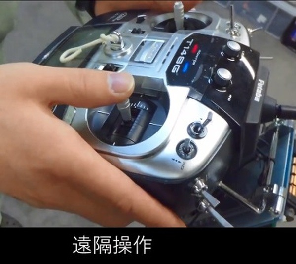 外壁タイルの剥離診断はロボット「ブルークローラー」におまかせ　東京ガスESが外壁診断サービス