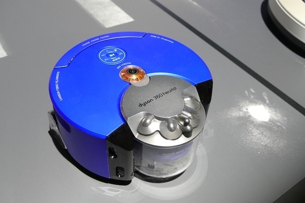 ダイソン、Dyson360 Heuristを発売　「ヒューリスティック・ラーニング」で部屋に適応、継続的に機能向上できるプラットフォームを目指す