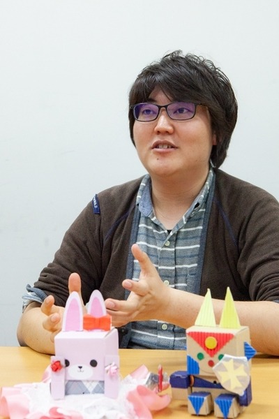 ドコモから生まれたプログラミング教育キット「embot」(エムボット) 子ども達の好奇心と想像力を育む、ダンボールに込めた想い