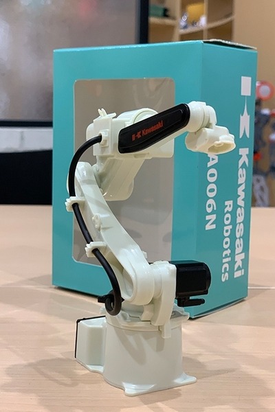 カワサキの産業用ロボットの完成品モデルを3名様に【ロボスタプレゼント】