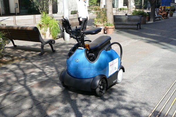 東京・丸の内エリアでテムザック「RODEM」を使った公道実証実験　3月18日から22日までの５日間