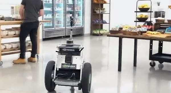 【GTC2019基調講演】NVIDIAの自律ロボット「Kaya」はJetson Nano搭載、Isaacで開発！Amazon AWSとJetsonの連携も発表