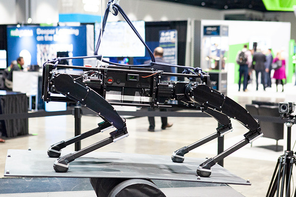 【GTC 2019】NVIDIAの小型ロボット「Kaya」が可愛い！展示会場で出会ったJetson搭載の自律ロボットたち　巨大な農業用ロボットも