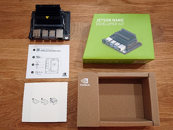 小型の最新AIコンピュータ「NVIDIA Jetson Nano」レビュー(1) 開封の儀