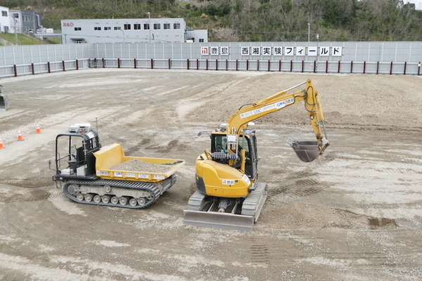 JAXAと鹿島、自動化建機による月面拠点の建設を想定したデモを公開　次世代の土木施工を目指して培った技術を宇宙へ