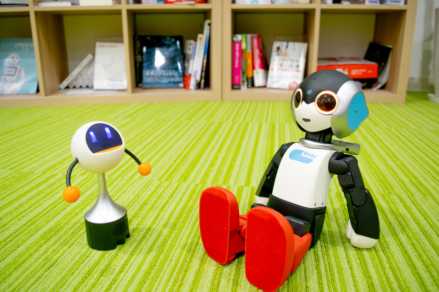 ついに「ロビ2」が完成！ 最初の起動シーンと浴衣を着てロビ音頭