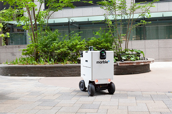 三菱地所が描くデリバリーロボットによる次世代物流！高評価の「Marble」を丸の内でラストワンマイル実証実験