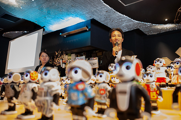 「ロボホン３周年記念オーナーズイベント」参加レポート！ロボホンランチ、ロボホン開発秘話、今後予定の新機能など見どころ満載