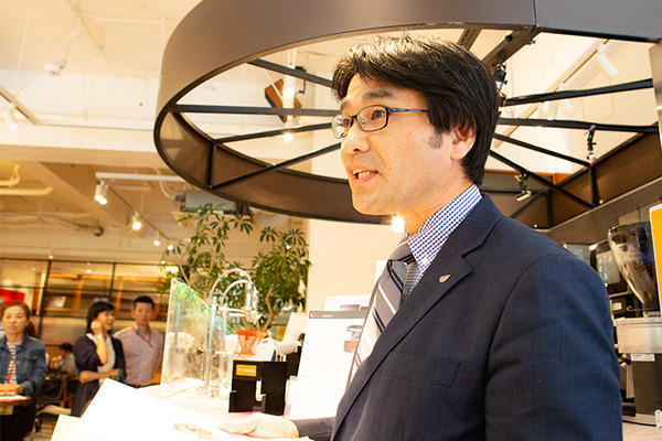 上島珈琲とQBITがコーヒーを淹れるロボット・パッケージを発表！この夏、UCC旗艦店で見られる