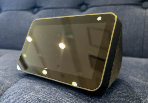 1万円未満で買える小型ディスプレイ搭載の新機種「Amazon Echo Show 5」実機レビュー！