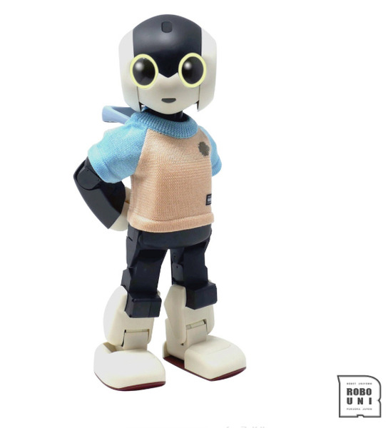 ロボユニが組み立て済み「初代Robi」のセット商品を発売！専用ニットTシャツ付き