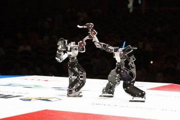 大丸神戸店で「家族みんなの ロボットゆうえんち」開催へ！ロボットにふれて遊んで！aiboやロボホン、ロボットアイドルなど登場
