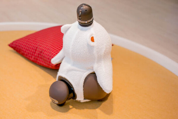 GROOVE Xとファミリアがコラボ！「LOVOT×familiar～発見！あたらしいかぞくとはじまるくらし展～」フォトレポート！