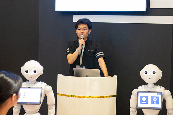Pepperの会話機能はどう変わった? 会話力アップを活かせ！多言語＆通訳含めた3者会話も　「SoftBank World 2019」で紹介