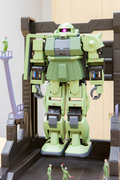 ガンダムの世界観と動くザクで楽しく学ぶSTEM教材バンダイ「ジオニックテクニクス」が奨学生を募集　新しい動画/画像も公開