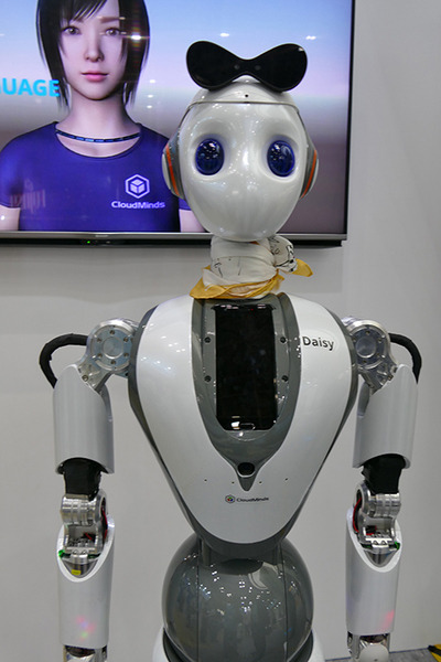 人型、警備、清掃ロボットなどを展開するクラウドマインズ社が日本に上陸　自動化・省人化ロボット展