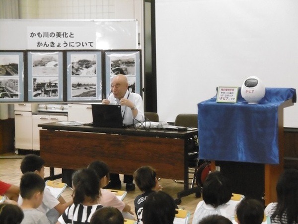 小学生でも簡単にプログラミングできる『TAPIA PLAY』の専用ロボット「TAPIA」(β版)を販売開始　STEM教育向け