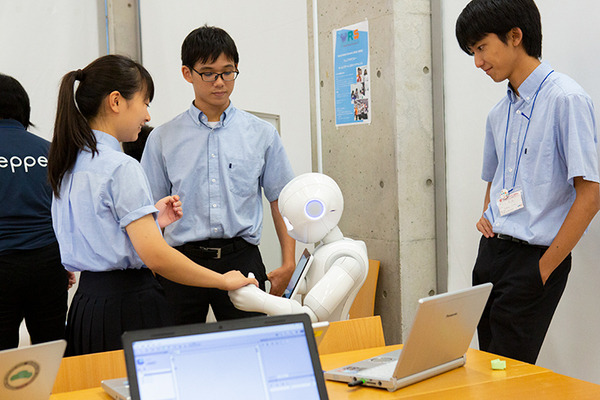 ロボットの国際競技大会「WRS 2020」ジュニアのトライアル大会開催　小学生女子チームも参加！競技ルールや採点方法は?