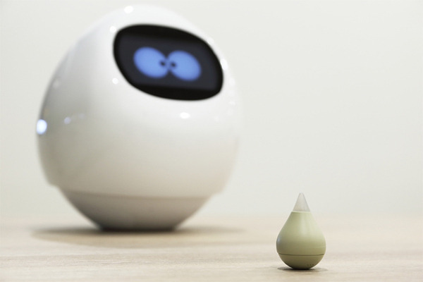 会話ロボット「Tapia」ベースの あんしんライフパートナー「Tapia Press（タピアプレス）」を発表、熊本の地域情報や見守り機能を提供