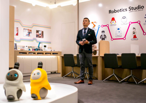 【フォトレポート】9月4日、新宿髙島屋ロボティクススタジオに「LOVOTストア」オープン！