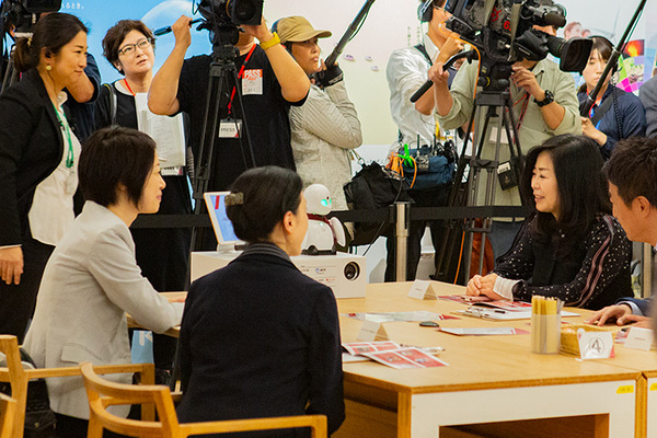 【速報】遠隔操作ロボットが接客する「分身ロボットカフェ DAWN ver. β 2.0」2019年もオープン！外出困難な方たちに社会参加の道を切り拓く