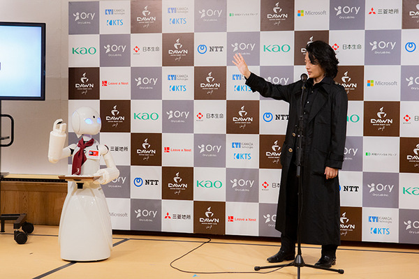 【速報】遠隔操作ロボットが接客する「分身ロボットカフェ DAWN ver. β 2.0」2019年もオープン！外出困難な方たちに社会参加の道を切り拓く