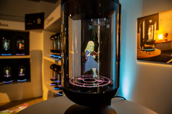 【速報】キャラクター召喚装置「Gatebox」正式発売！多数のキャラを召喚できるクリエイター参加型の「Gatebox Video」も発表