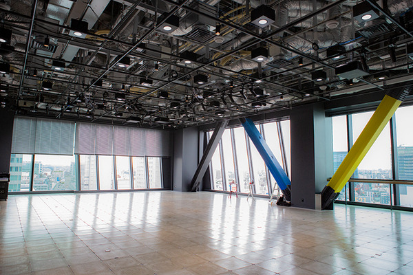 【ロボコレ2019】スペシャル対談「ロボユニ」×「SHIBUYA QWS」総勢80体のロボットによるファッションショーの意義と見どころ