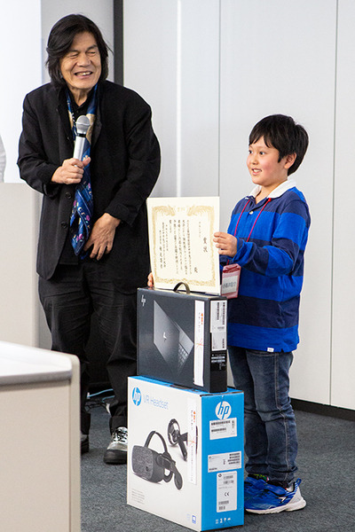 小学生が作った「未来のゴミ箱」は自律走行＆機械学習でゴミ分別　IoTセンサーで外の環境を検知！JJPC 全国小中学生プログラミング大会レポート