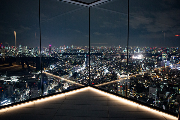 【速報】渋谷の新しい観光名所　解放感満点の「渋谷スクランブルスクエア」の屋上展望施設「渋谷スカイ」で夜景体験！知っておきたいポイントを写真で解説