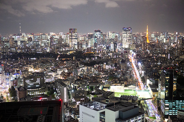 【速報】渋谷の新しい観光名所　解放感満点の「渋谷スクランブルスクエア」の屋上展望施設「渋谷スカイ」で夜景体験！知っておきたいポイントを写真で解説