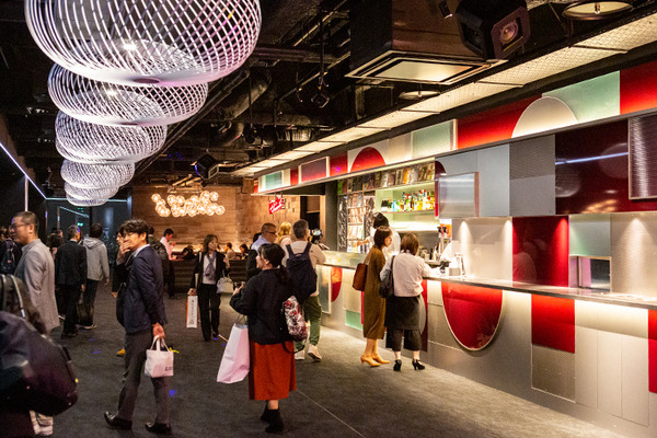 【速報】渋谷の新しい観光名所　解放感満点の「渋谷スクランブルスクエア」の屋上展望施設「渋谷スカイ」で夜景体験！知っておきたいポイントを写真で解説