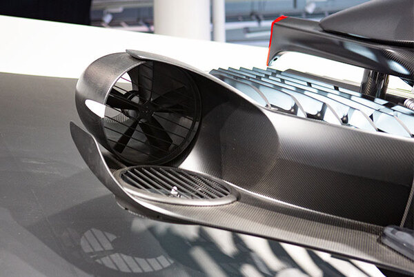 エアモビリティ「空飛ぶバイク」のしくみ　A.L.I.が来年発売・2023年に公道含めた実用化を目指す　東京モーターショー2019速報