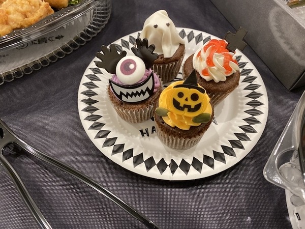 心を癒やすロボット「Qoobo」第2回「秘密の」ファンミーティングに潜入！